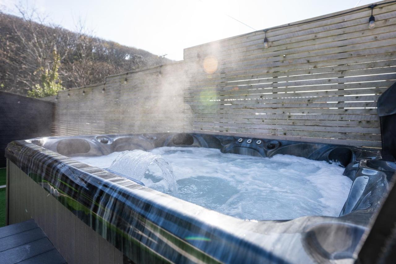 No40Barmouth-Modern,Spacious&Hot Tub Exteriör bild